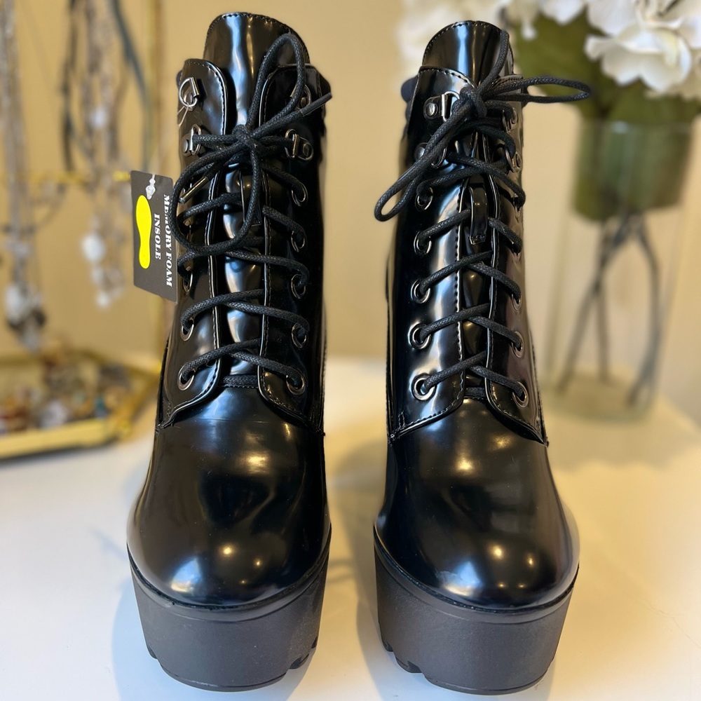 Fashion Nova high heel platform boots